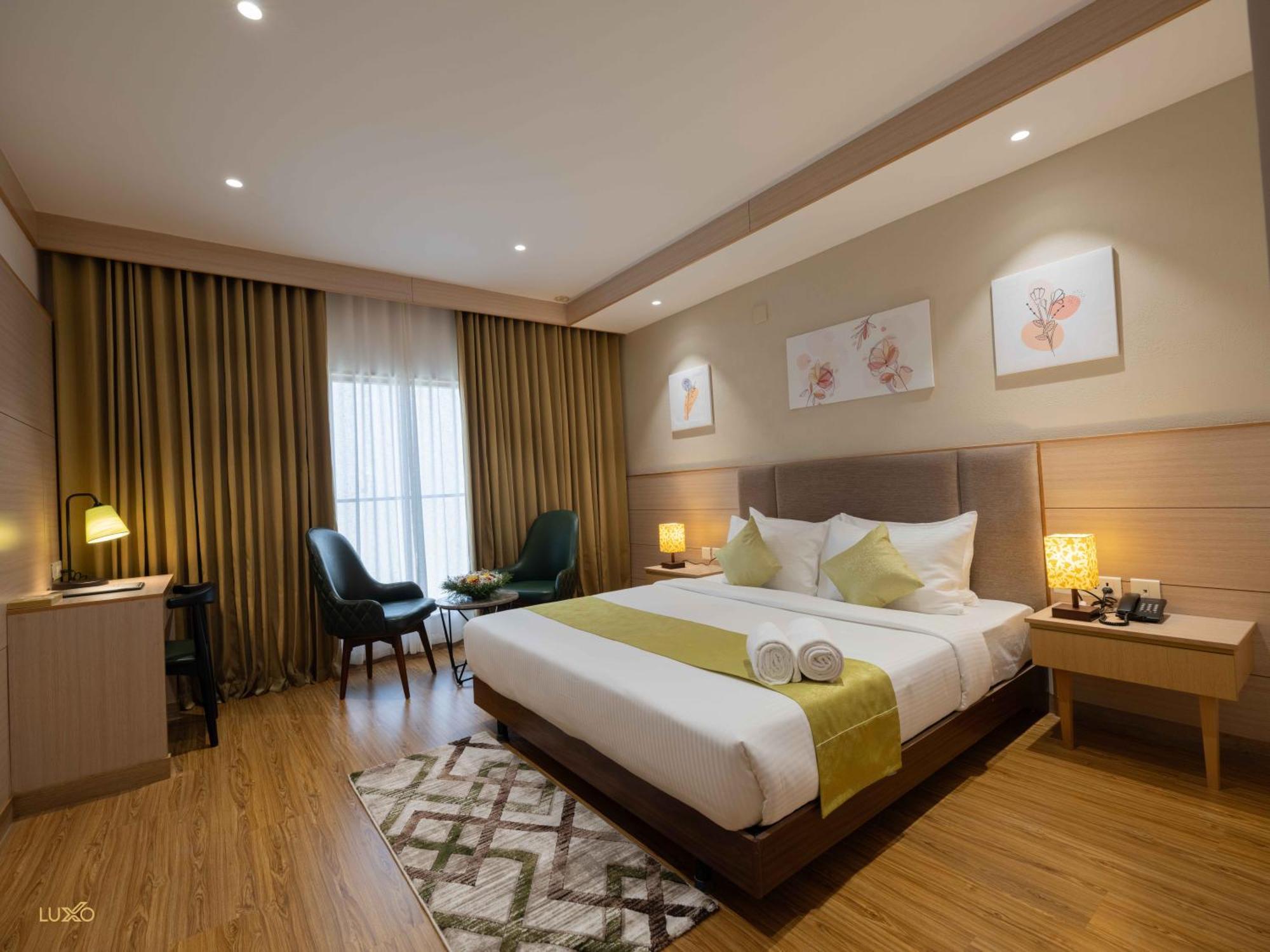 Luxo Kochi Hotel Екстериор снимка