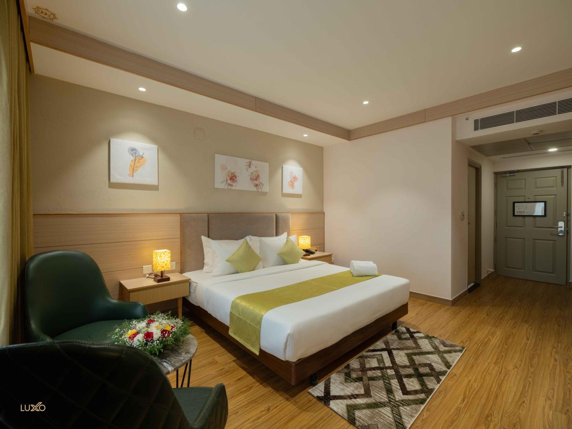 Luxo Kochi Hotel Екстериор снимка