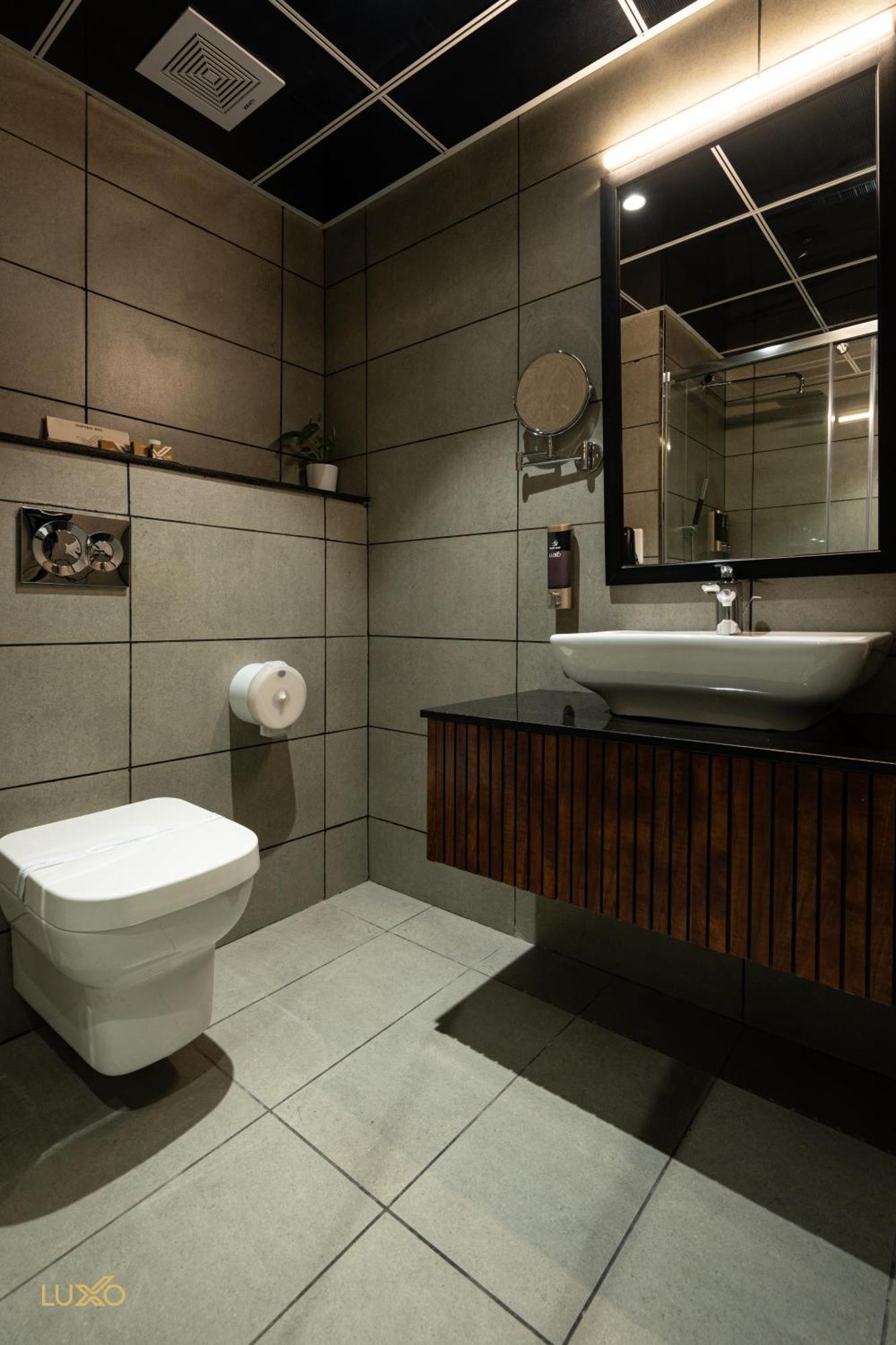 Luxo Kochi Hotel Екстериор снимка